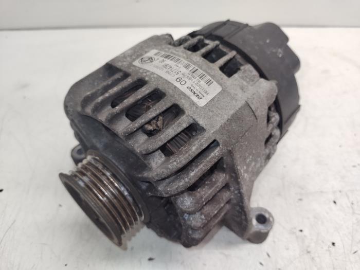 Usagé Dynamo Fiat Bravo (198A) 1.4 16V Prix € 30,00 Règlement à la marge proposé par Hans Auto Onderdelen