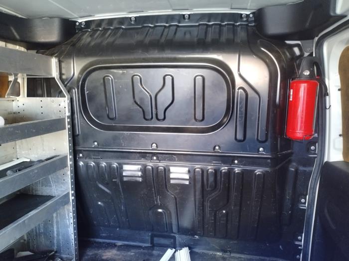 Używane Przegroda kabiny Opel Combo 1.3 CDTI 16V ecoFlex Cena € 125,00 Procedura marży oferowane przez Hans Auto Onderdelen