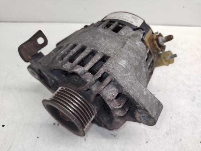 Begagnade Dynamo Toyota Aygo (B10) 1.0 12V VVT-i Pris € 25,00 Marginaltabell erbjuds av Hans Auto Onderdelen