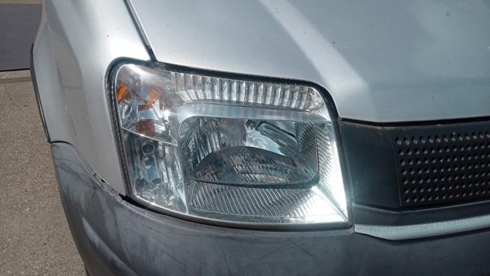 Używane Reflektor prawy Fiat Panda (169) 1.2, Classic Cena € 25,00 Procedura marży oferowane przez Hans Auto Onderdelen