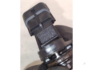 Nockenwelle Sensor van een Ford Focus 3 Wagon 1.0 Ti-VCT EcoBoost 12V 100 2013