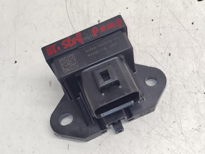 Usagé Module pompe carburant Ford Focus 3 Wagon 1.0 Ti-VCT EcoBoost 12V 100 Prix € 20,00 Règlement à la marge proposé par Hans Auto Onderdelen