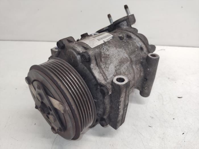 Usagé Pompe clim Volvo V70 (BW) 1.6 DRIVe,D2 Prix € 125,00 Règlement à la marge proposé par Hans Auto Onderdelen