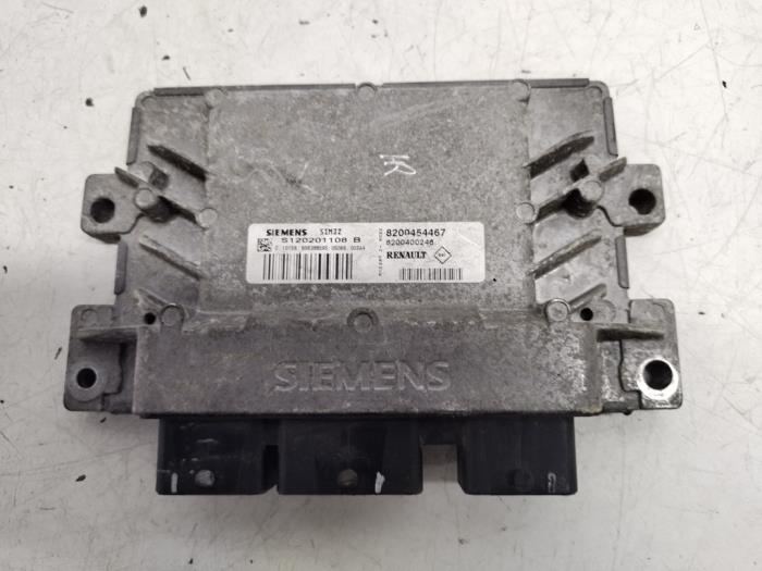 Used Engine management computer Renault Clio II (BB/CB) 1.2 16V Price € 50,00 Margin scheme offered by Hans Auto Onderdelen