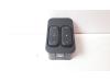 Electric window switch from a Opel Meriva 1.4 16V Twinport 2005