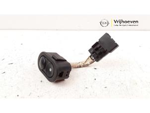 Used Electric window switch Opel Combo (Corsa B) 1.4 i Price € 10,00 Margin scheme offered by Autodemontage Vrijhoeven B.V.
