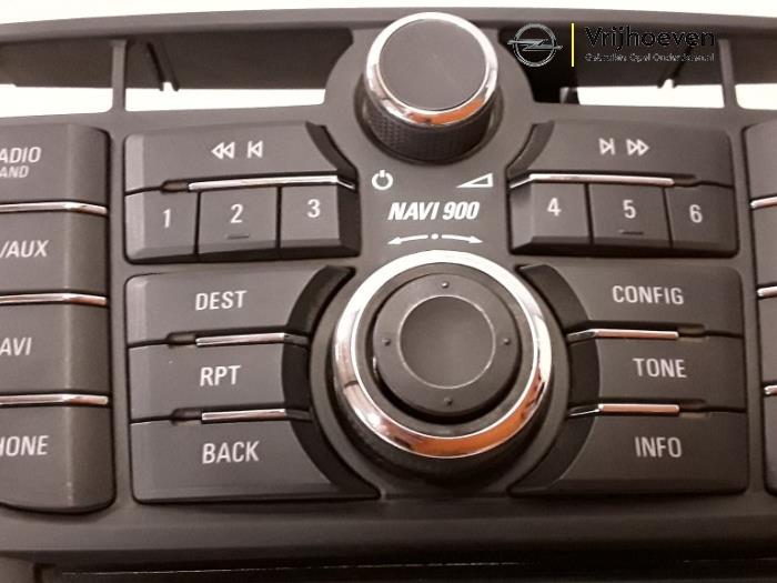 Navigation control panel from a Opel Astra 2011