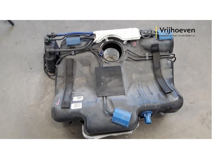 Tank from a Opel Vectra C GTS 2.2 DIG 16V 2004