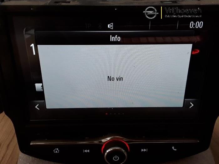 Radio Modul van een Opel Corsa E 1.4 16V 2016
