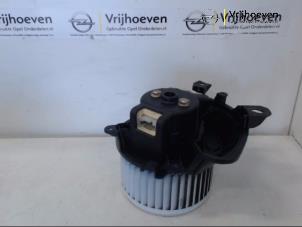 Usagé Moteur de ventilation chauffage Opel Corsa Prix € 30,00 Règlement à la marge proposé par Autodemontage Vrijhoeven B.V.