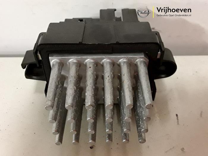 Heater resistor Opel Insignia F011500017