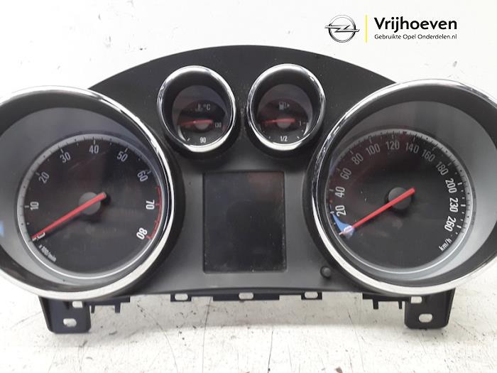 Instrument panel from a Opel Astra J (PC6/PD6/PE6/PF6) 1.4 Turbo 16V 2015