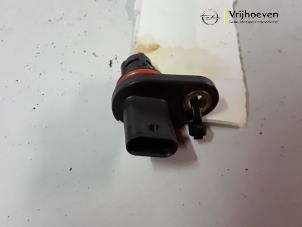 Kamaxelsensor från en Opel Zafira Tourer (P12) 1.8 16V Ecotec 2012