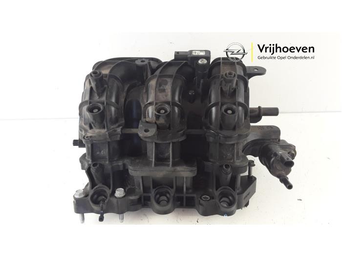 Używane Kolektor dolotowy Opel Karl 1.0 12V Cena € 50,00 Procedura marży oferowane przez Autodemontage Vrijhoeven B.V.