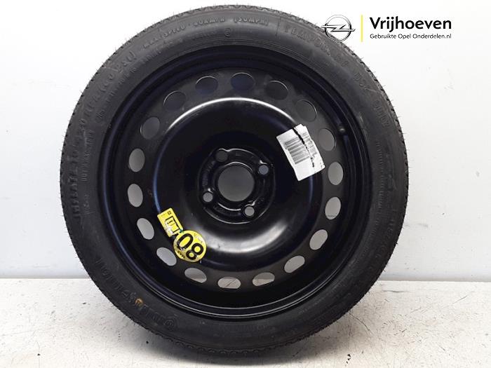 Roue galette d'un Opel Astra H (L48)  2008