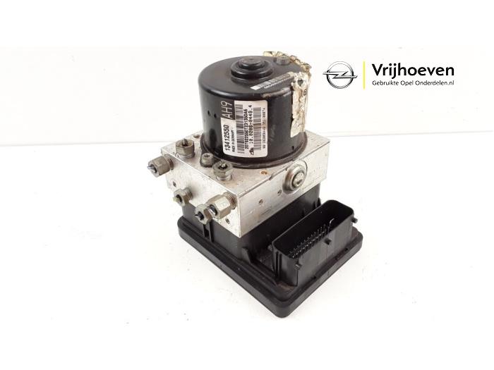 Used ABS pump Opel Astra J Sports Tourer (PD8/PE8/PF8) 1.7 CDTi 16V Price € 125,00 Margin scheme offered by Autodemontage Vrijhoeven B.V.