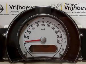 Używane Tablica rozdzielcza Opel Agila Cena € 50,00 Procedura marży oferowane przez Autodemontage Vrijhoeven B.V.