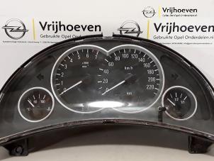 Używane Tablica rozdzielcza Opel Tigra Cena € 40,00 Procedura marży oferowane przez Autodemontage Vrijhoeven B.V.