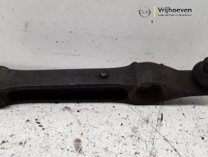 Used Front wishbone, right Opel Agila (A) 1.2 16V Price € 15,00 Margin scheme offered by Autodemontage Vrijhoeven B.V.