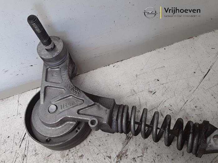 Usados Rodillo tensor correa múltiple Opel Meriva (B) 1.4 16V Ecotec Precio € 20,00 Norma de margen ofrecido por Autodemontage Vrijhoeven B.V.