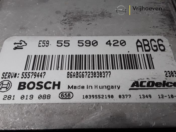 Engine management computer from a Opel Insignia 2.0 CDTI 16V 160 Ecotec 2012