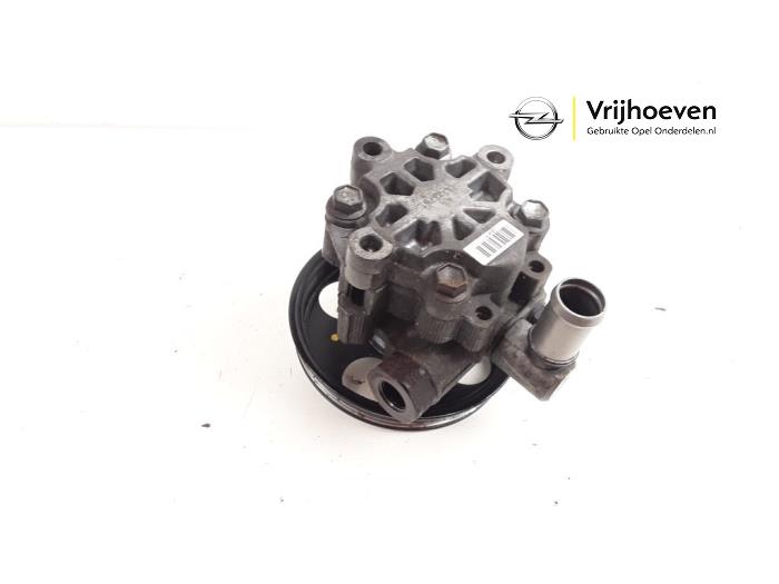 Power steering pump from a Opel Insignia 1.8 16V Ecotec 2009