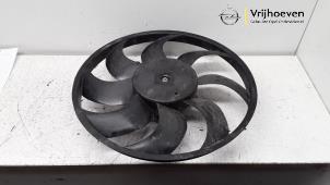Usagé Ventilateur moteur Opel Corsa D 1.4 16V Twinport Prix € 15,00 Règlement à la marge proposé par Autodemontage Vrijhoeven B.V.