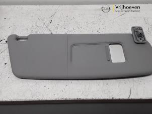 Usados Visera Opel Meriva 1.4 16V Twinport Precio € 15,00 Norma de margen ofrecido por Autodemontage Vrijhoeven B.V.