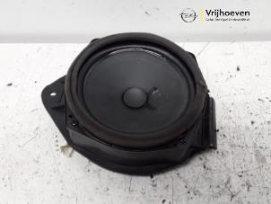 Used Speaker Opel GT 2.0 16V Turbo Price € 25,00 Margin scheme offered by Autodemontage Vrijhoeven B.V.