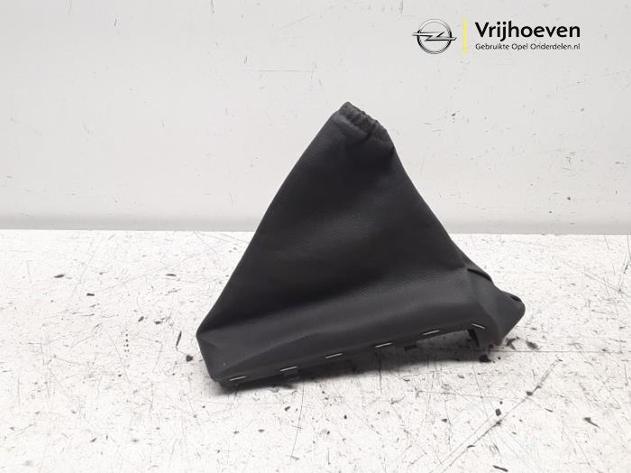 Używane Miech hamulca postojowego Opel Corsa D 1.4 16V Twinport Cena € 10,00 Procedura marży oferowane przez Autodemontage Vrijhoeven B.V.