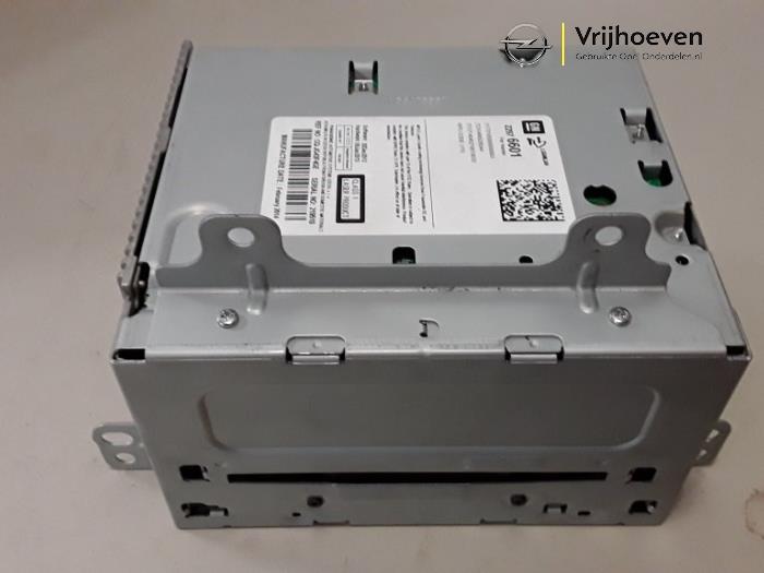 Używane Modul radiowy Opel Meriva (B) 1.4 Turbo 16V LPG ecoFLEX Cena € 150,00 Procedura marży oferowane przez Autodemontage Vrijhoeven B.V.