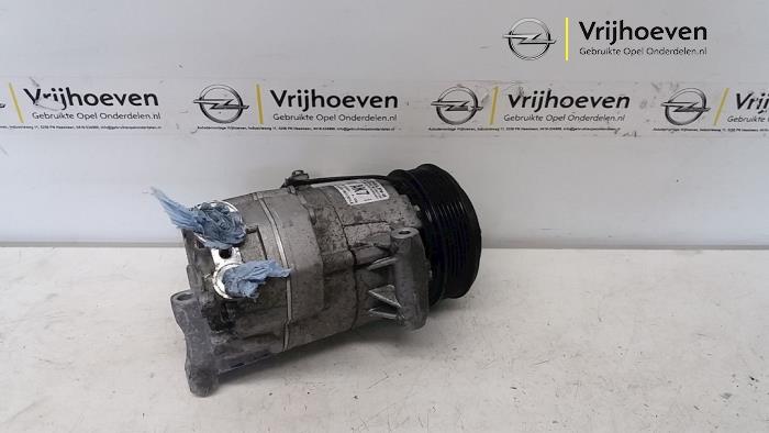 Air conditioning pump from a Opel Zafira Tourer (P12) 2.0 CDTI 16V 130 Ecotec 2014