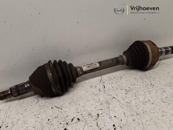 Front drive shaft, left from a Opel Astra J Sports Tourer (PD8/PE8/PF8) 2.0 CDTI 16V 160 2011
