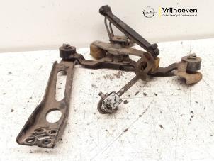 Used Gearbox mechanism Opel Astra H SW (L35) 1.7 CDTi 16V Price € 20,00 Margin scheme offered by Autodemontage Vrijhoeven B.V.