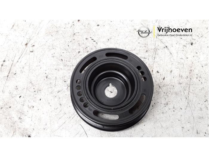 Crankshaft pulley from a Opel Astra 2010