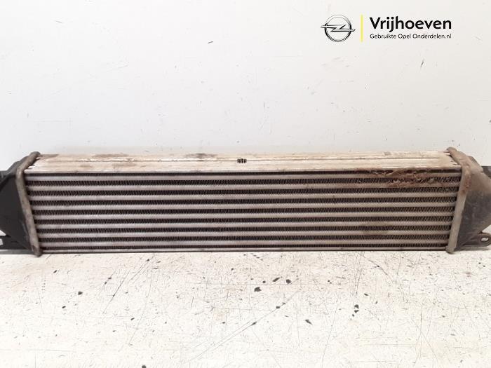 Usagé Intercooler Opel Combo Tour 1.4 16V Prix € 100,00 Règlement à la marge proposé par Autodemontage Vrijhoeven B.V.