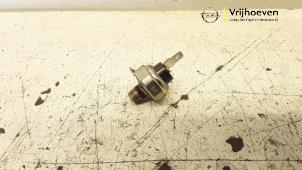 Öldrucksensor van een Opel Agila (B) 1.2 16V 2011