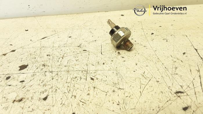 Begagnade Oljetryckssensor Opel Agila (B) 1.2 16V Pris € 15,00 Marginaltabell erbjuds av Autodemontage Vrijhoeven B.V.