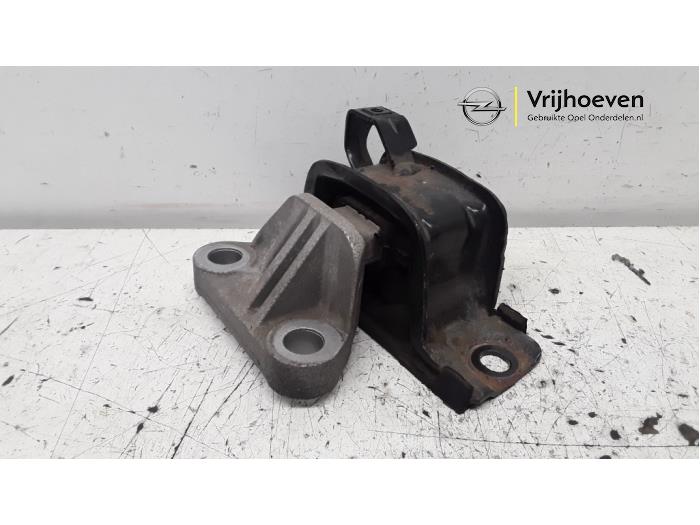 Used Engine mount Opel Corsa D 1.0 Price € 15,00 Margin scheme offered by Autodemontage Vrijhoeven B.V.