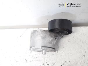 Spanrolle multiriem van een Opel Combo 1.3 CDTI 16V ecoFlex 2015