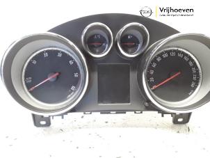 Used Odometer KM Opel Zafira Tourer (P12) 2.0 CDTI 16V 165 Ecotec Price € 150,00 Margin scheme offered by Autodemontage Vrijhoeven B.V.