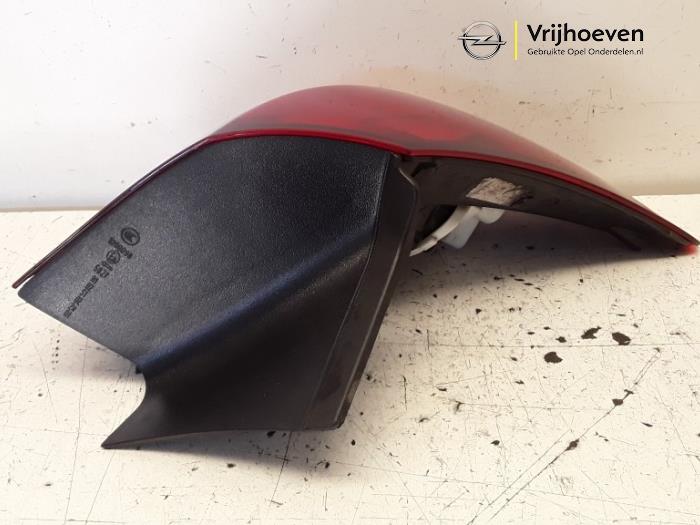 Taillight, left from a Opel Astra J (PC6/PD6/PE6/PF6) 1.6 16V Ecotec 2013