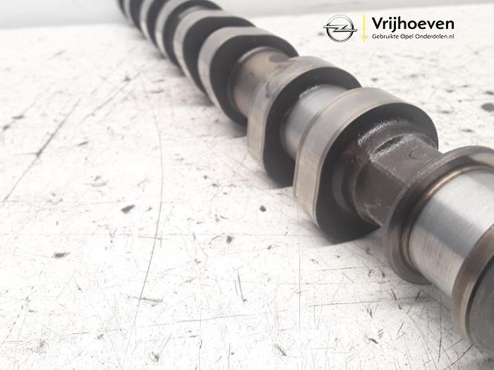 Camshaft from a Opel Corsa C (F08/68) 1.4 16V Twin Port 2008