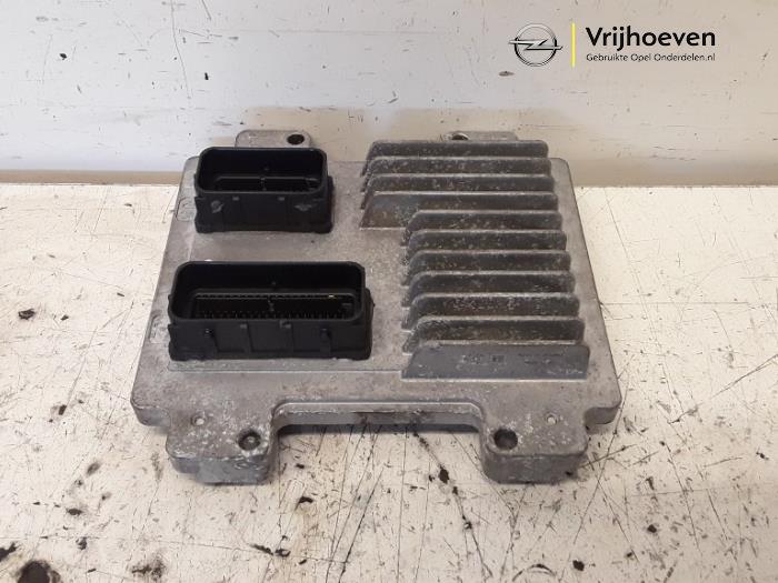 Used Engine management computer Opel Corsa E 1.4 16V Price € 100,00 Margin scheme offered by Autodemontage Vrijhoeven B.V.