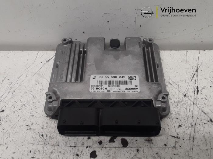 Used Engine management computer Opel Astra J Sports Tourer (PD8/PE8/PF8) 2.0 CDTI 16V 160 Price € 50,00 Margin scheme offered by Autodemontage Vrijhoeven B.V.