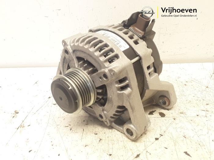 Begagnade Dynamo Opel Corsa E 1.4 16V Pris € 30,00 Marginaltabell erbjuds av Autodemontage Vrijhoeven B.V.