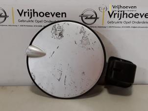 Używane Pokrywa wlewu paliwa Opel Zafira (F75) 1.6 16V Cena € 15,00 Procedura marży oferowane przez Autodemontage Vrijhoeven B.V.