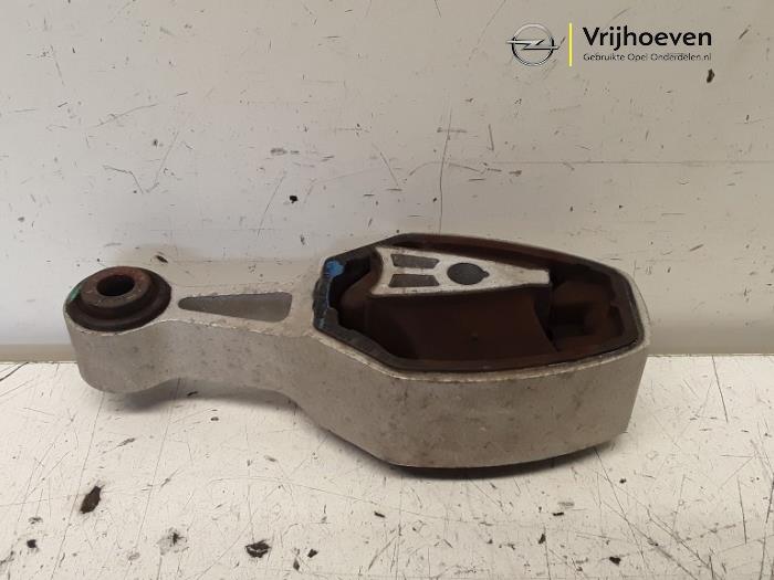 Used Engine mount Opel Crossland (X) 1.2 12V Euro 6 Price € 20,00 Margin scheme offered by Autodemontage Vrijhoeven B.V.