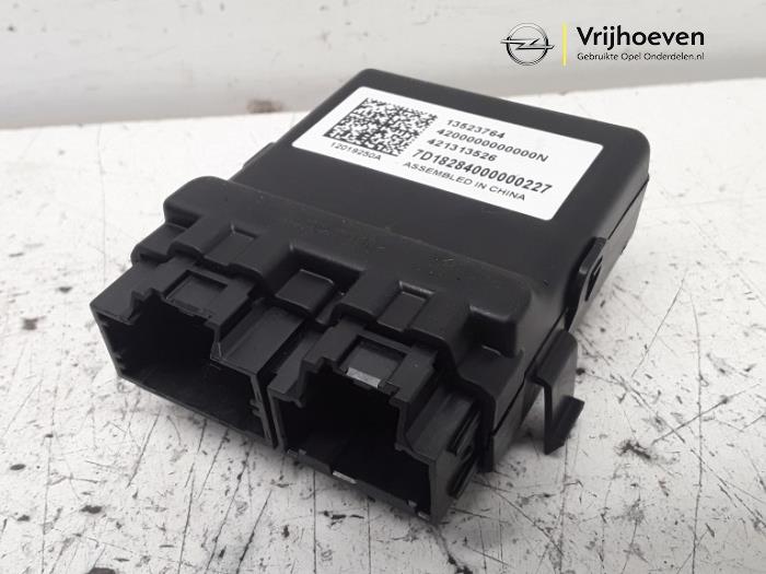 Module (miscellaneous) from a Opel Astra K 1.0 SIDI Turbo 12V 2019