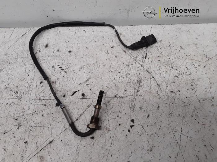 Usagé Sensor température d’échappement Opel Meriva (B) 1.7 CDTI 16V Prix € 35,00 Règlement à la marge proposé par Autodemontage Vrijhoeven B.V.